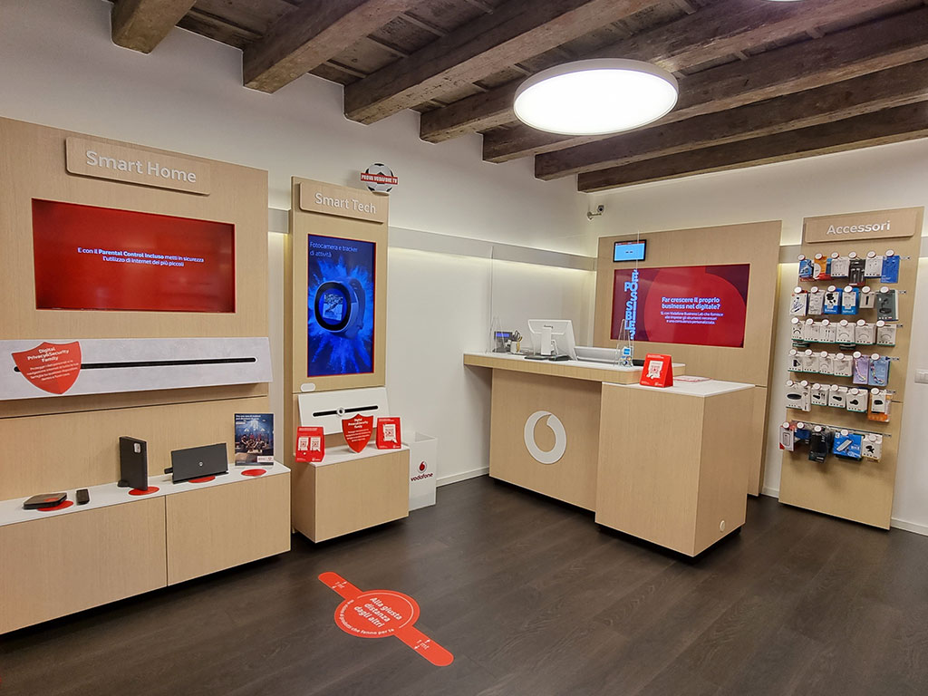 Vodafone-Store-Via-Cappello